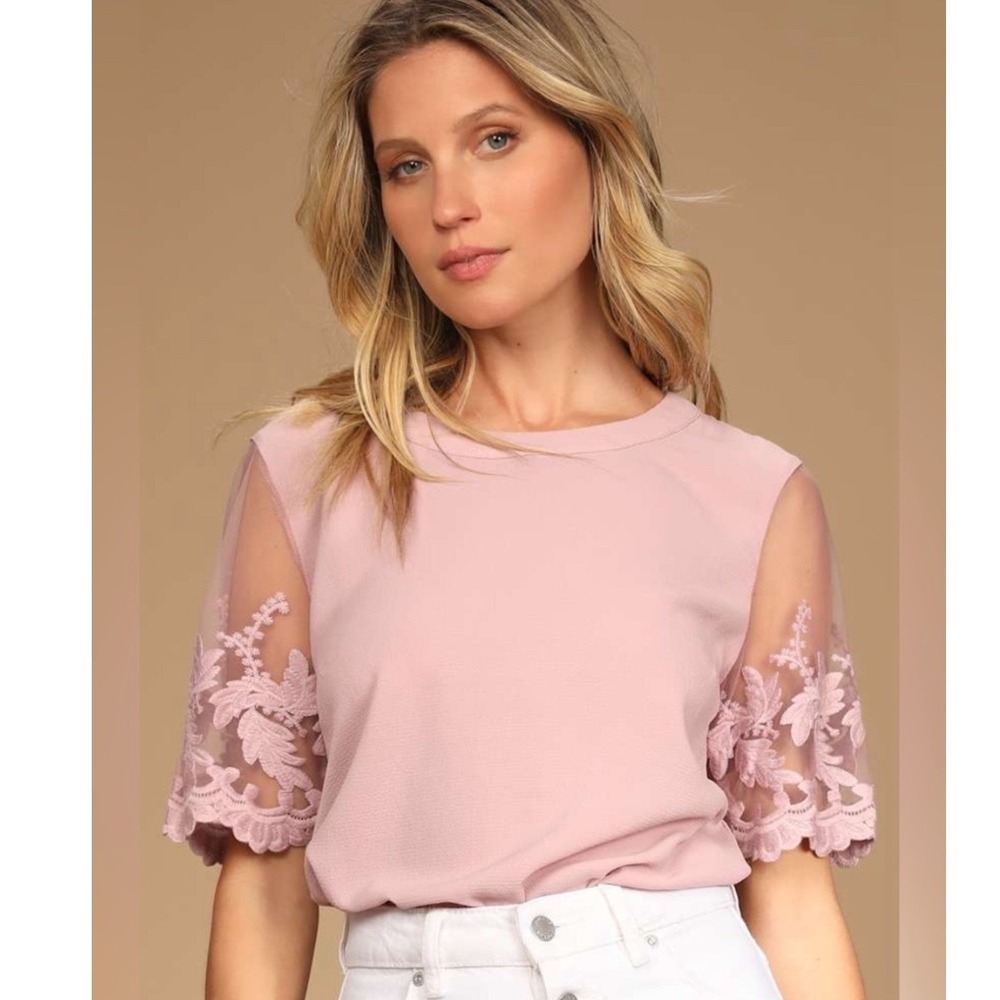 NWT Lulus Lisa Marie Mauve Pink Embroidered Lace Mesh Short Sleeve Blouse Top M